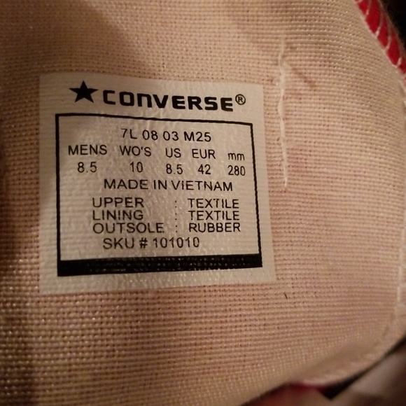 NWT Converse All Stars in Red. ONLY 10 LEFT - Picture 6 of 6